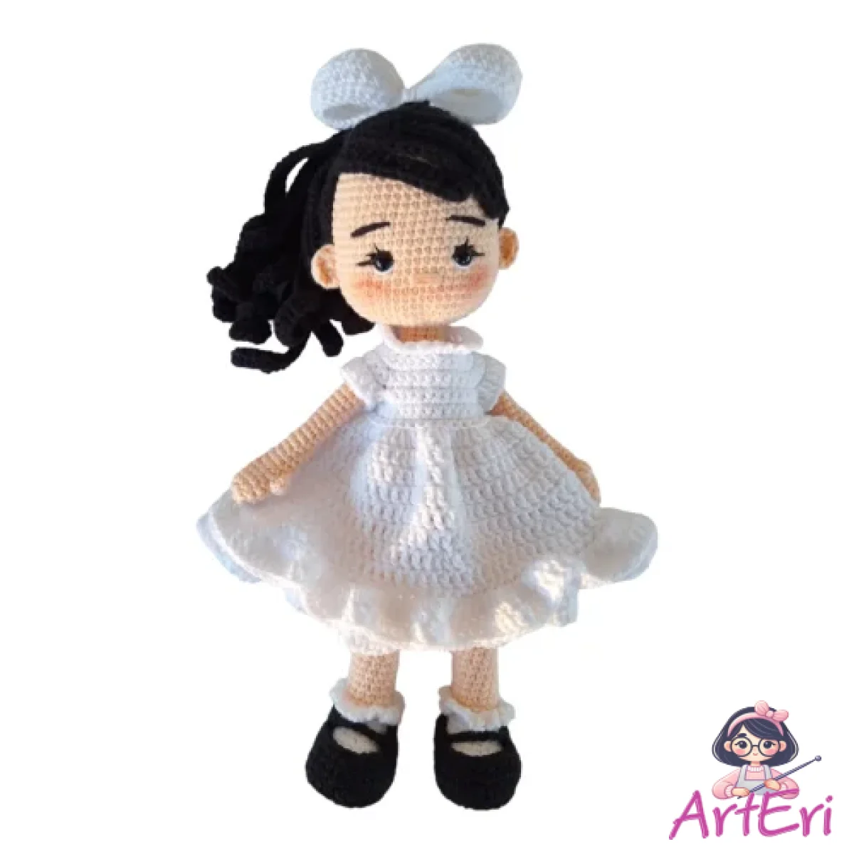 Κούκλα χειροποίητη πλεκτή με λευκό φόρεμα (30cm)